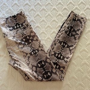 Varley python leggings